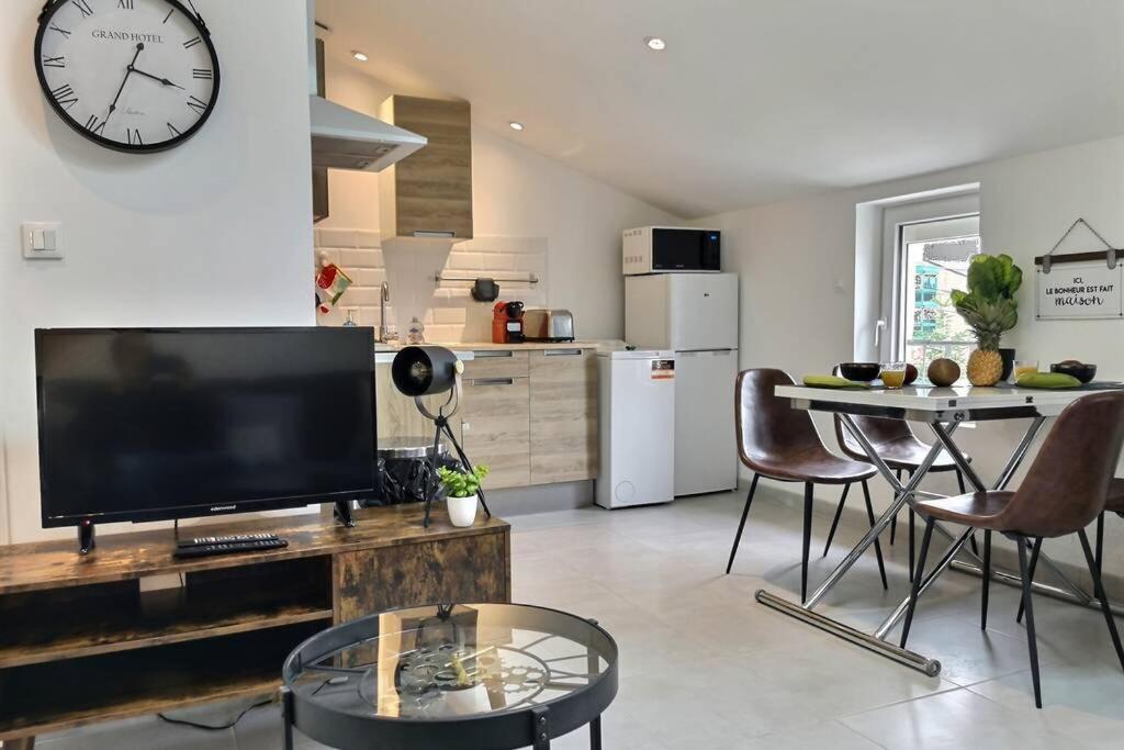 Apartmán L'Escapade Proche Gare Angoulême Exteriér fotografie