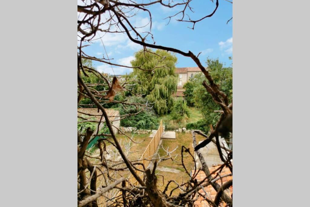 Apartmán L'Escapade Proche Gare Angoulême Exteriér fotografie